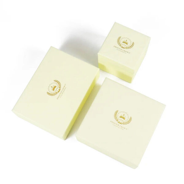 Ivory VIP Card Rigid Presentation Box with Gold Foil Logo Ivory VIP Card Rigid Presentation Box with Gold Foil Logo